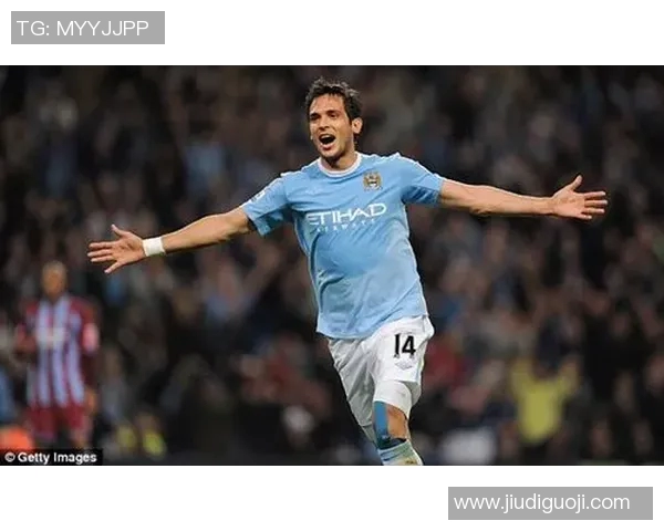 巴神的传奇人生从咬人事件到足球巨星的华丽转身